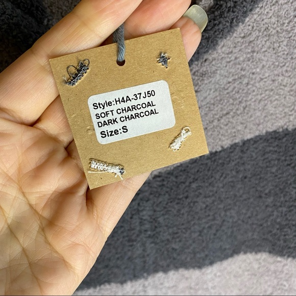 NWT HELLO NITE Soft Charcoal Grey Stripe Zip-Up Hoodie Size Small - Picture 4 of 6